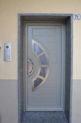portoncino ingresso in legno/alluminio 90 mm - Berbenno di Valtellina